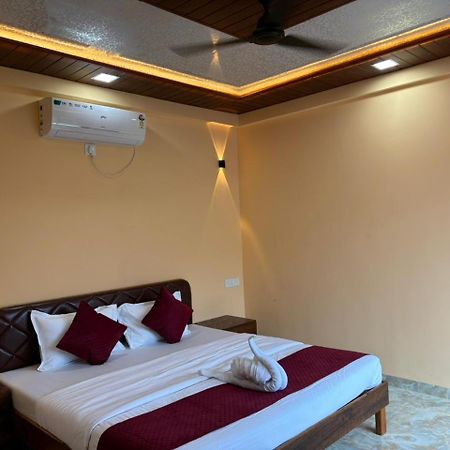 Sahil Beach Resort Alībāg Ngoại thất bức ảnh